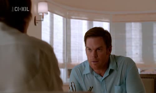 Dexter S08E06 - Kousek sebe avi