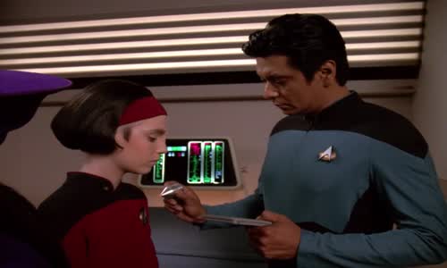 Star Trek Nová generace (TNG) S06E07 (133) (1992 HD) Rošťáci (SD) mp4