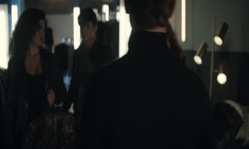 Gotham Knights S01E02 WEBRip x264-ION10 mp4