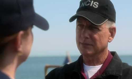 NCIS 11x06 Vždy připraven avi