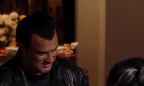 Ruslan (2009 Steven Seagal) avi