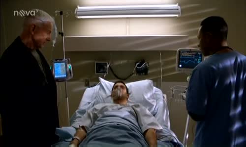 NCIS S17E14 V ohni mkv