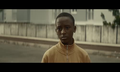 V jeho stínu 2023 1080p CZ Dabing(Film by Eduard Eddy) mp4