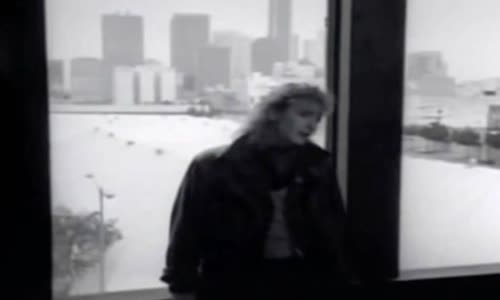 Julian Lennon 'Want Your Body' mp4