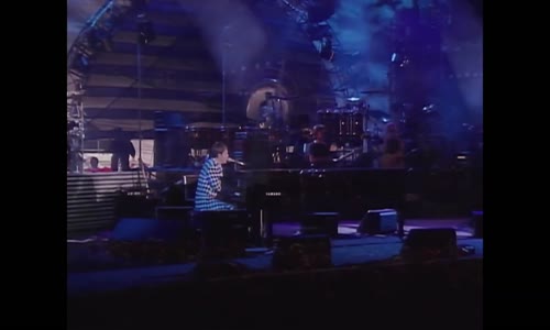 Elton John - Can You Feel The Love Tonight (Estadio do Flamengo, Rio, Brazil 1995) mp4
