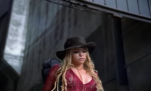 Shakira - Underneath Your Clothes mp4