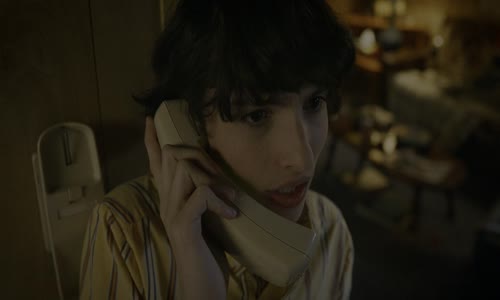 Stranger Things S03E02 by_UgarE mkv