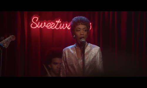 Whitney Houston: I Wanna Dance With Somebody (2022) - WEBRip - 720p - CZ dabing mkv