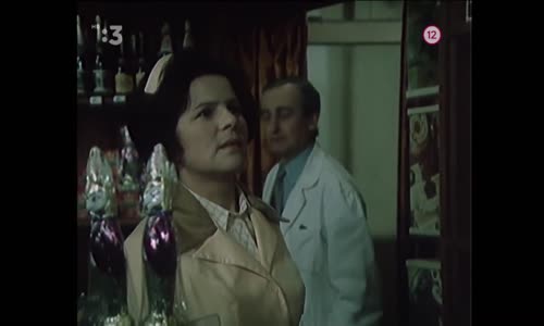 Žena za pultem S01E03 (1977 HD) Březen - Příběh šéfova zástupce (SD) mp4