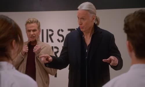 Cobra Kai S04E05 cz mp4