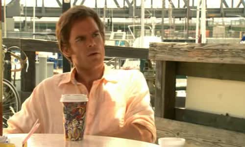 Dexter-S02E05---Temny-rytir-DVDrip_ CZ avi