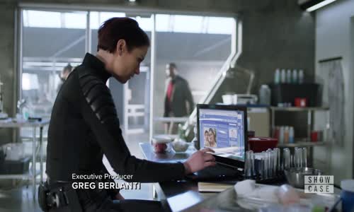 Supergirl S03E22 ENGdab CZsub mkv
