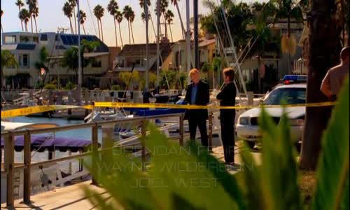Kriminálka Miami S04E08 (081) (2005 SD) Přibitý (SD) mp4