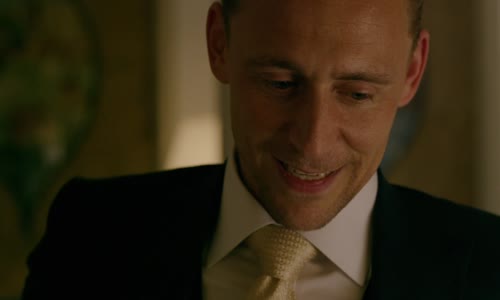Nocni recepcni The Night Manager S01E01 HD CZ dabing mkv