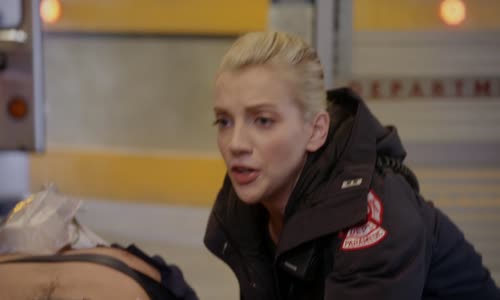 Chicago Fire_S05E10_Lidi, které známe mkv