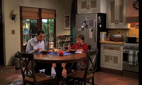 Two and a Half Men S04E06 720p WEB-DL AAC2 0 H 264 CZ ENG-GHDC mkv