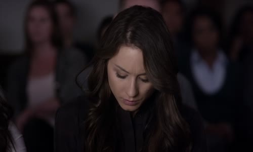 Prolhané krásky- Pretty Little Liars S05E24 [B] 1280x720x265 ch2cz mkv