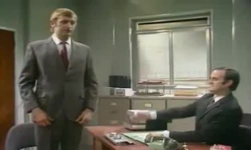 Monty Python - Silly Job Interview(czech subtitles) mp4