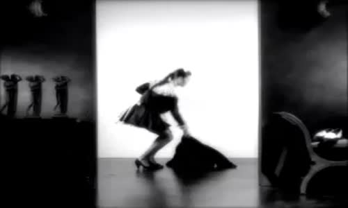Helena-Vondrackova-tanci-na-Vogue-e mail-verze mp4