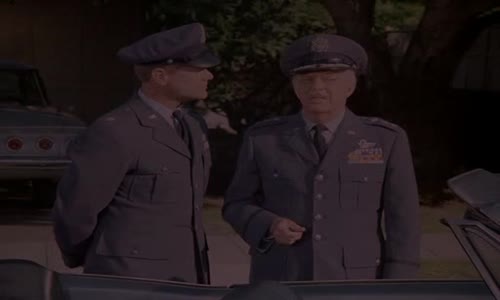 Bezaubernde Jeannie S04E12 Der Hippie des Generals mp4