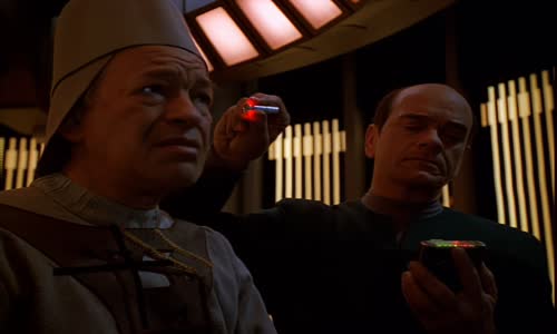 Star Trek- Voyager - S03E24 - Vyhnanci mkv