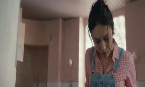 Pokoj (Olga Kurylenko,Kevin Janssens,Marianne Bourg-2019 Drama-Mysteriózní-Sci-Fi-Bdrip -1080p ) Cz dabing avi