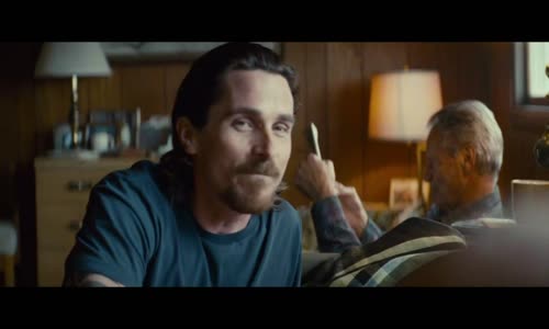 Pryč od pece (Christian Bale,Woody Harrelson,Casey Affleck,Zoe Saldana-2013 Krimi-Drama-Thriller-Bdrip ) Cz dabing mp4