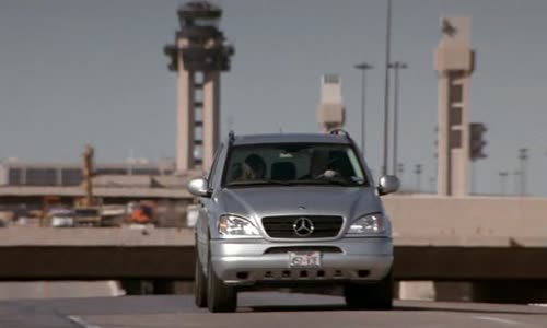 Kurýr Express (Michaël Youn,Géraldine Nakache,Jimmy Jean-Louis-2010 Akční-Komedie-Krimi) Cz dabing mkv