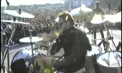 Koncert - Metallica - Banned In Philly LIVE Parking Lot Gig (1997) avi