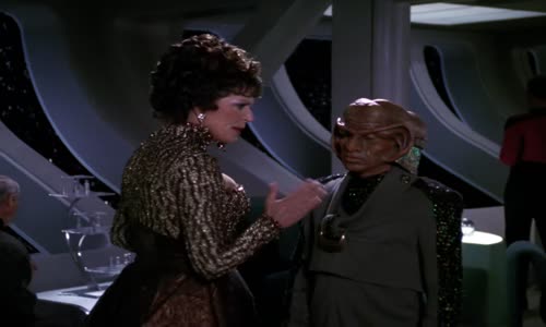 Star Trek- Nová generace - S03E24 - Milostný trojúhelník paní Troi mkv