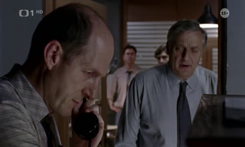 Maigret a sedm křížků- krimi Fr 2004 TVRip CZ mkv