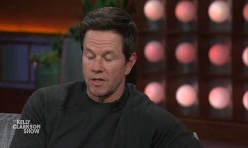 The Kelly Clarkson Show 2024 03 15 Mark Wahlberg 720p WEB h264-DiRT mkv