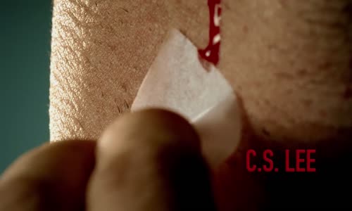 Dexter S02E01 (013) (2007 HD) Ono to žije (SD) mp4