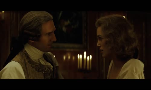 Vévodkyně (Keira Knightley,Ralph Fiennes,Charlotte Rampling-2008 Drama-Historický-Romantický-Živo topisný-1080p ) Cz dabing mp4