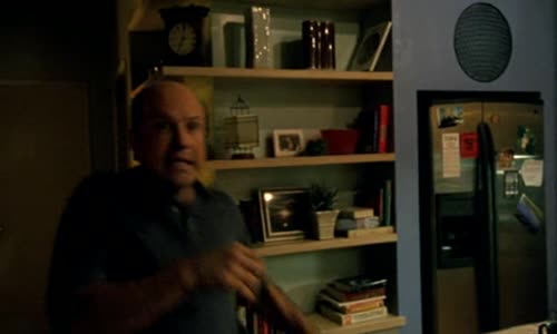 Veronica Mars 1x09 - Nevěř to mu, co se říká avi
