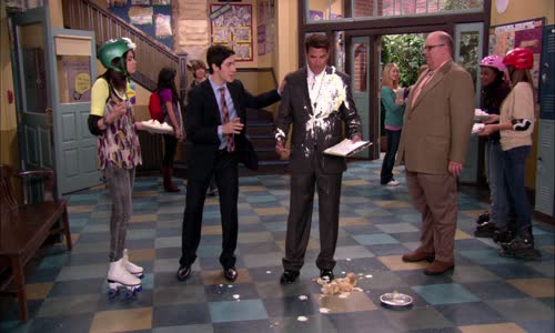 Kouzelnici z Waverly Wizards of Waverly Place S03E17 HD 5 1 CZ dabing mkv