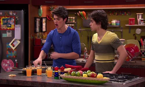 Kouzelnici z Waverly Wizards of Waverly Place S04E16 HD 5 1 CZ dabing mkv