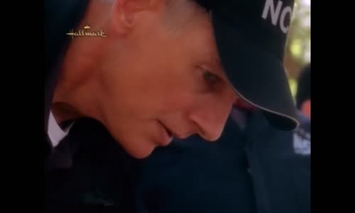 NCIS Námořní vyšetřovací služba  S01E05 Kletba CZ DABING mkv