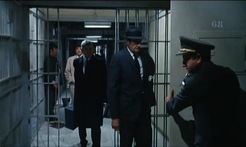 VALACHIHO SVĚDECTVÍ  1972  (The Valachi Papers  (Cosa Nostra  Le dossier Valachi)  120 min   Charles Bronson, Lino Ventura) avi