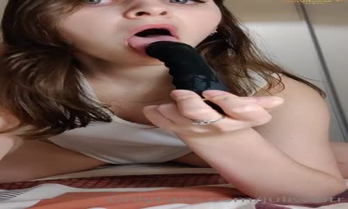 Juli_-_Liliank_a_-_Dildo_Play mp4