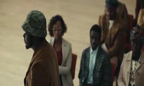 Jidáš a černý mesiáš (Daniel Kaluuya,Lakeith Stanfield,Jesse Plemons-2021 Drama-Životopisný-Historický-108 0p ) Cz dabing avi