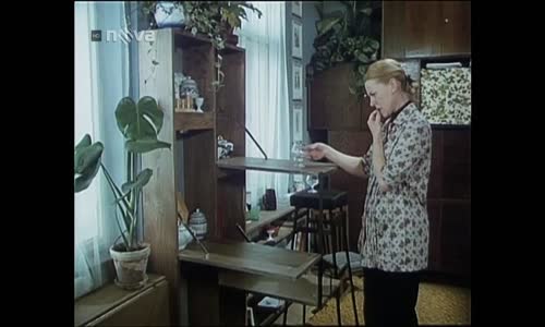 Ten svetr si nesvlíkej (1980) mp4