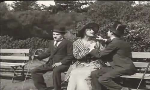 In The Park (Charlie Chaplin) [1915]  CZ mpg