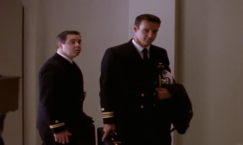 JAG S03E11 (048) (1997 SD) Ženský instink (SD) mp4