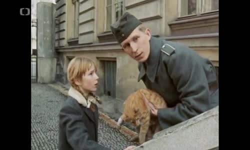Vlak dětství a naděje - Válka si nevybírá (E04)_480p mp4