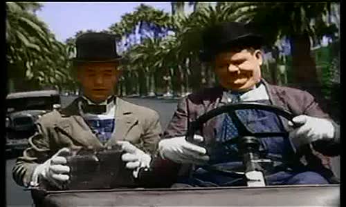 Laurel & Hardy - Busy Bodies(Colour)-DVDRip XviD-DIE-DVD14 avi