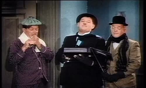 Laurel & Hardy - The Fixer-Uppers(Colour)-DVDRip XviD-DIE-DVD10 avi