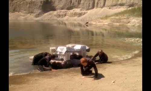 Star Trek Hluboký vesmír 9 S06E02 Úskalí a mělčiny--SciFi,CZ dabing,(Angel) mp4