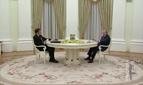 Macron vs Putin mp4