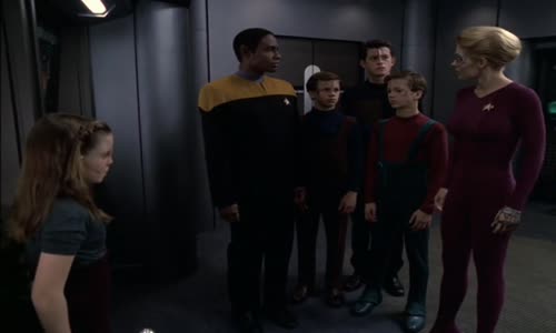 Star Trek VOY S06E18 (138) (2000 HD) Prach jsi a v prach se obrátíš (SD) mp4